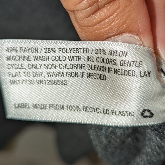 Universal Thread gray puff sleeve top - Picture 4 of 5